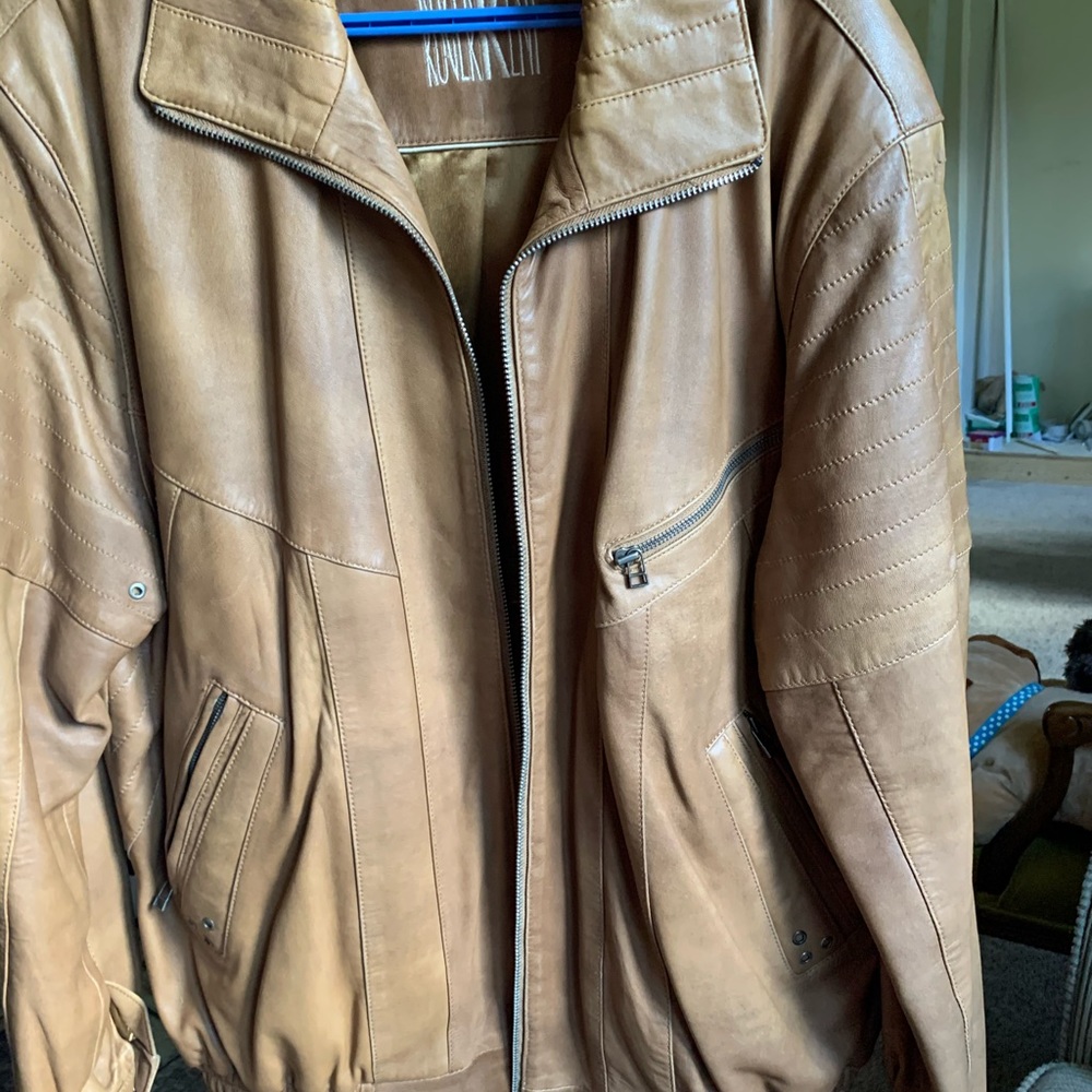Beautiful Vintage Men’s leather jacket!